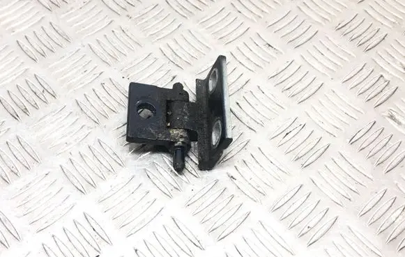 Volvo S60 Front door lower hinge 