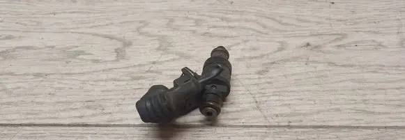 Audi A6 S6 C5 4B Fuel injector 078133551ac