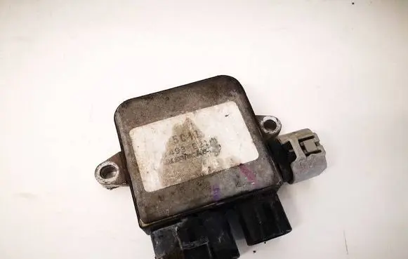 Tesla Model S Coolant fan relay 