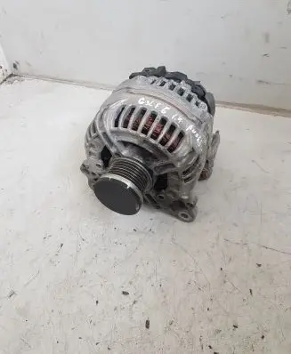 Volkswagen Golf VI Generator/alternator 03C903023A 0124525093
