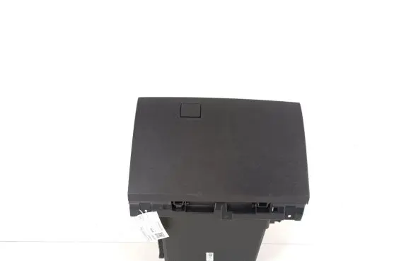Citroen C4 X Glove box 9831715680