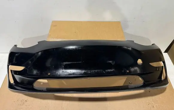 Tesla Model 3 108416800F