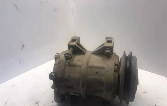 Nissan Navara D22 Air conditioning (A/C) compressor (pump) 92600VK510