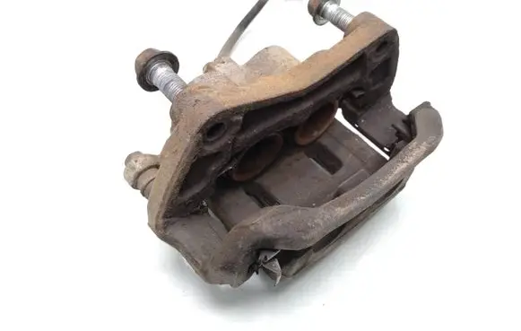 Nissan Navara D40 Front brake caliper