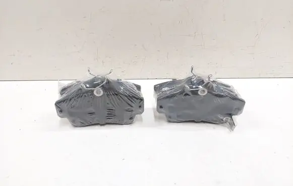 Chrysler PT Cruiser Brake pads (front) BRP1522E WVA23532