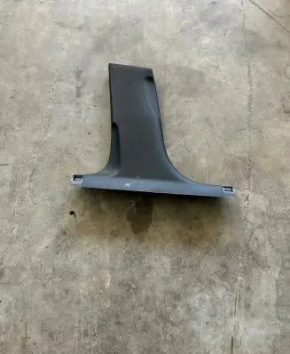 Audi A5 8T 8F (B) pillar trim (bottom) 8T8867239A
