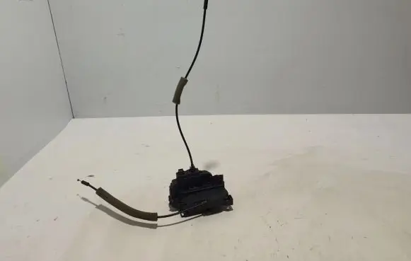 Renault Master III Front door lock 805022622R