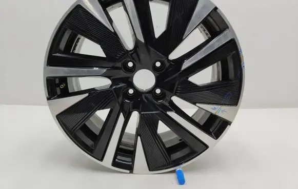 Peugeot 2008 II R18 alloy rim 9828186880