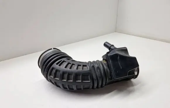 Buick Encore I Air intake hose/pipe 42366186