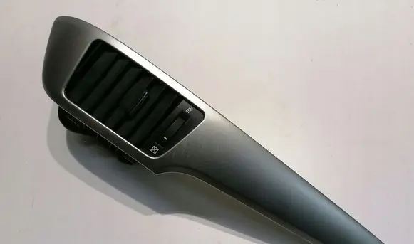 Chevrolet Captiva Dashboard side air vent grill/cover trim