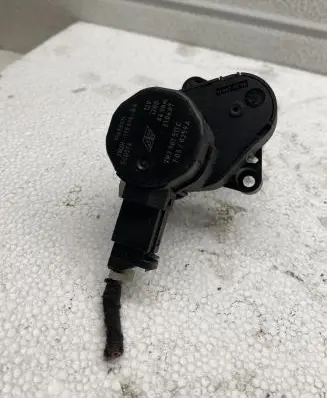 Volkswagen Sharan A/C air flow flap actuator/motor 7M3907511C