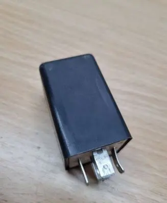 Volkswagen Golf III Other relay 898880000 SRG9001