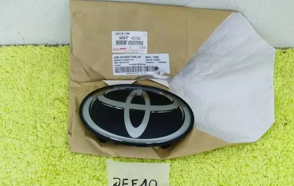 Toyota Tacoma III Manufacturers badge/model letters 90975-02159 90975-A2014