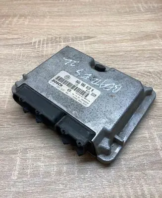 Volkswagen New Beetle Engine control unit/module ECU 06A906018N 0261204935