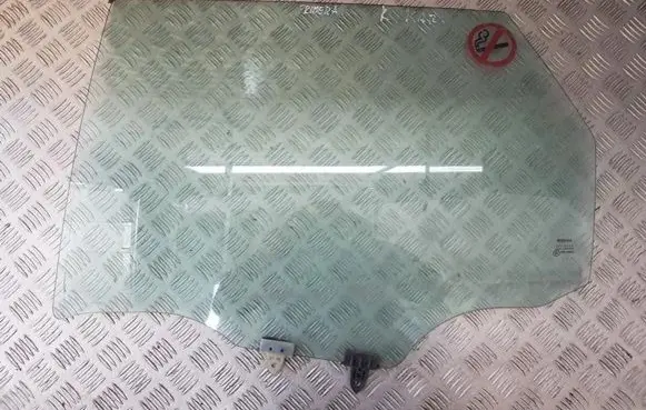 Nissan Primera Rear door window glass