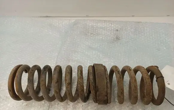 Mercedes-Benz COMPAKT W115 Front coil spring
