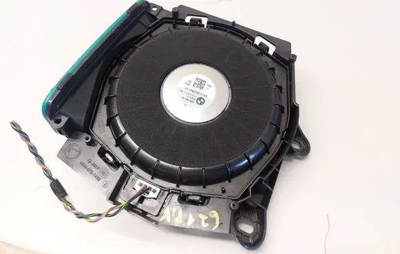 BMW 3 G20 G21 Subwoofer speaker 2622561