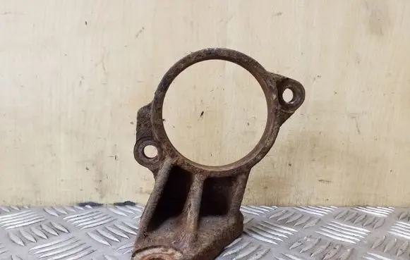 Toyota Avensis T220 Driveshaft support bearing bracket 