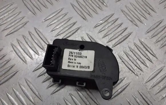 Renault Espace IV A/C air flow flap actuator/motor 52485219