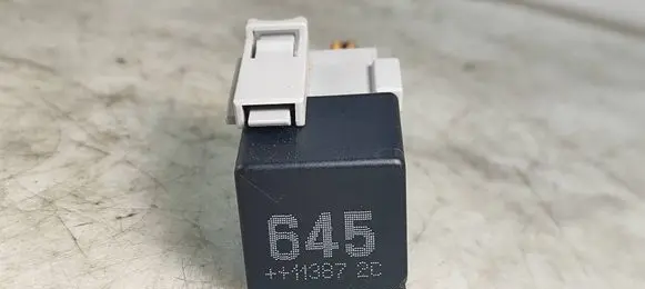 Audi A1 Other relay 4H0951253A 2360006A08
