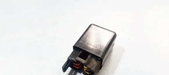 Mitsubishi Space Wagon Other relay MB183865