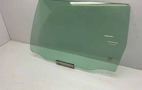 Volvo XC70 Rear door window glass 43R001105