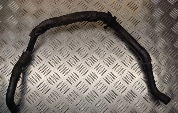 Volvo V70 Breather hose/pipe 