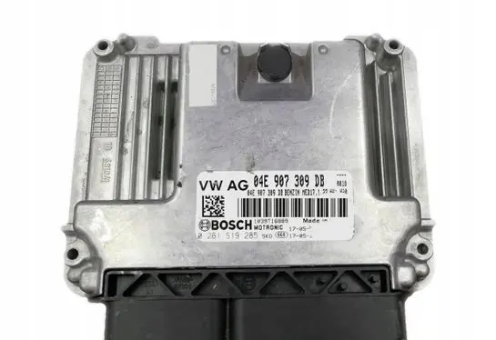 Volkswagen Golf VII Engine control unit/module 04E907309DB