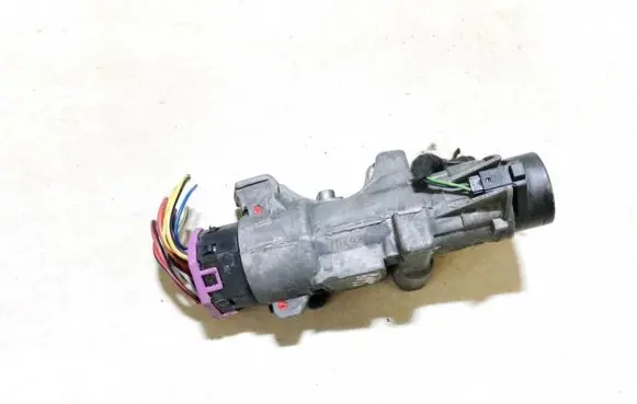 Volkswagen PASSAT B5 Ignition lock contact 4b0905851