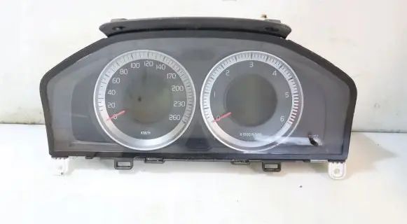 Volvo V60 Clock 