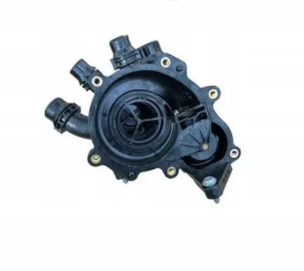 Volkswagen PASSAT B8 Thermostat 06R121111E