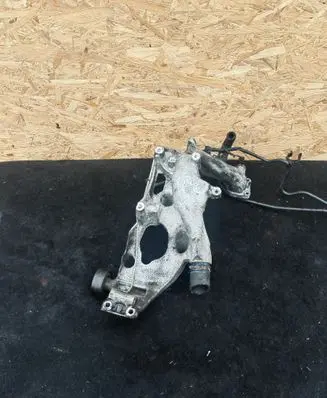 Mercedes-Benz B W246 W242 Generator/alternator bracket A6512011709