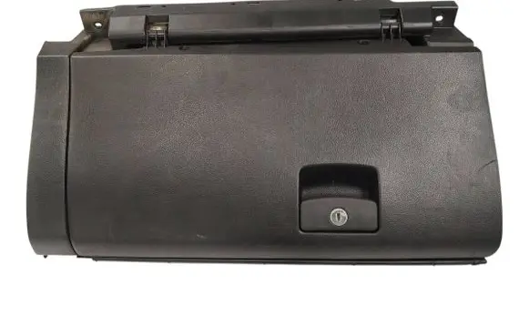 Subaru Outback (BS) Glove box