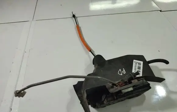 Audi A8 S8 D3 4E Rear door lock 