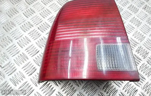 Volkswagen PASSAT B5 Rear/tail lights 3b5945095f
