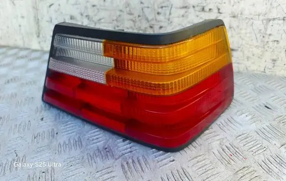 Mercedes-Benz E W124 Rear/tail lights 163034