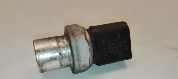Audi A8 S8 D4 4H Air conditioning (A/C) pressure sensor 4H0959126A