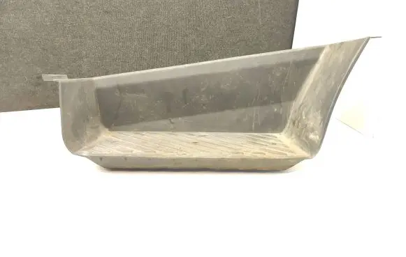 Mercedes-Benz Sprinter W901 W902 W903 W904 Front sill trim cover A9016862328 A9016861628