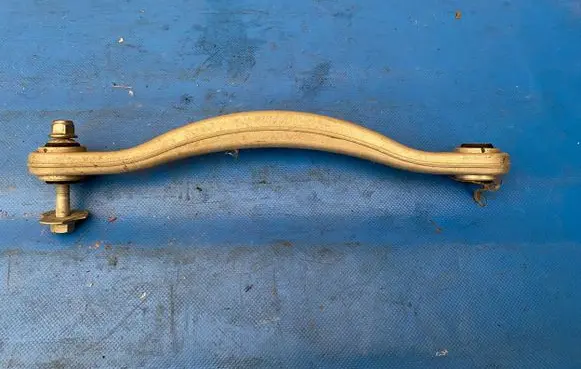 Rear upper control arm/wishbone