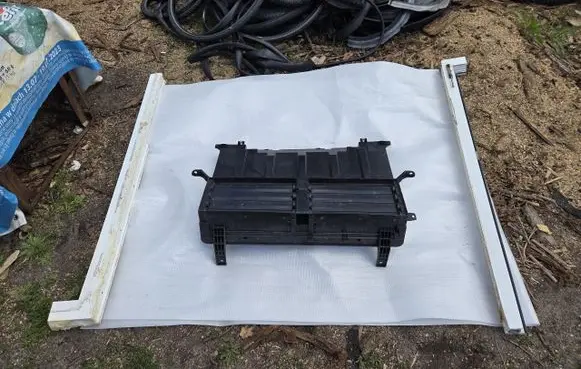 Volvo EX30 Radiator trim 80005258