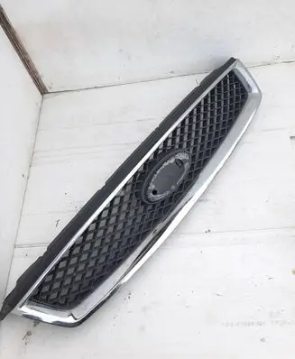 Ford Focus Front bumper upper radiator grill 4M518C436BC 4M518200D