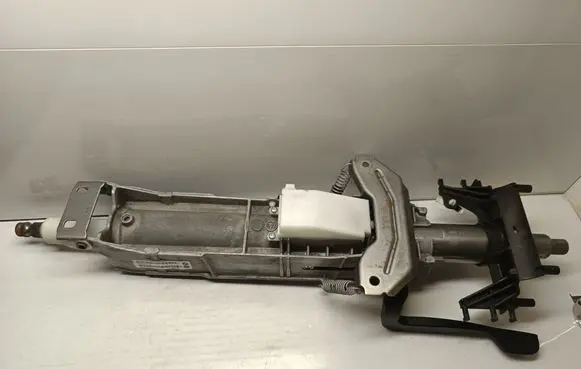 BMW 1 F20 F21 Steering wheel axle 669770 666795 685404702