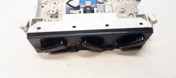 Mitsubishi Space Star Climate control unit MR262492