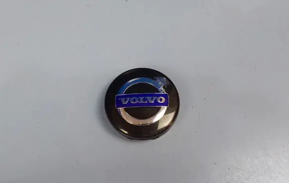 Volvo XC60 Original wheel cap 30666913 30748052