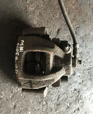 Mini One - Cooper R50 - 53 Front brake caliper