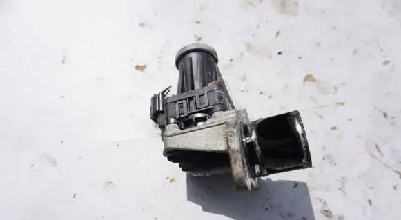 Nissan Qashqai EGR valve 436343403815
