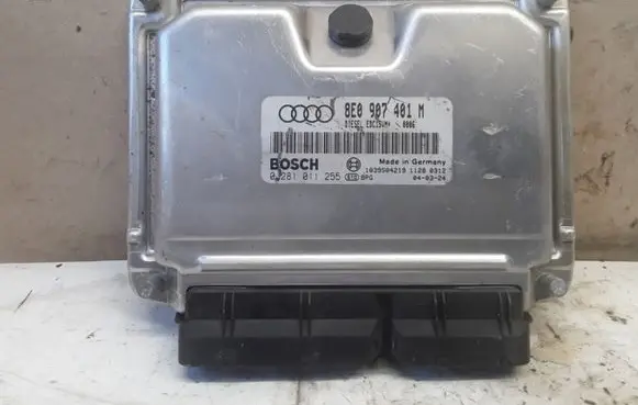 Audi A6 S6 C5 4B Engine control unit/module 8E0907401M 0281011255