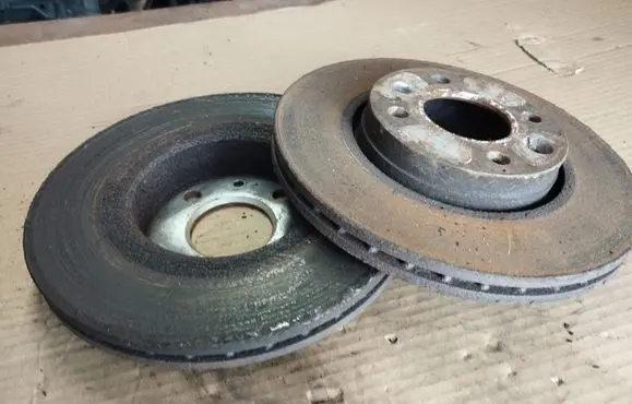 Nissan Note (E11) Front brake disc