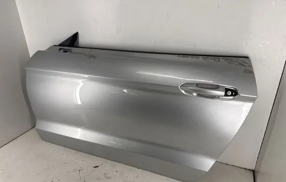 Ford Mustang VI Door (2 Door Coupe) FR3Z6320125A