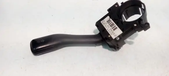 Volkswagen PASSAT B5.5 Indicator stalk 8L0953513G
